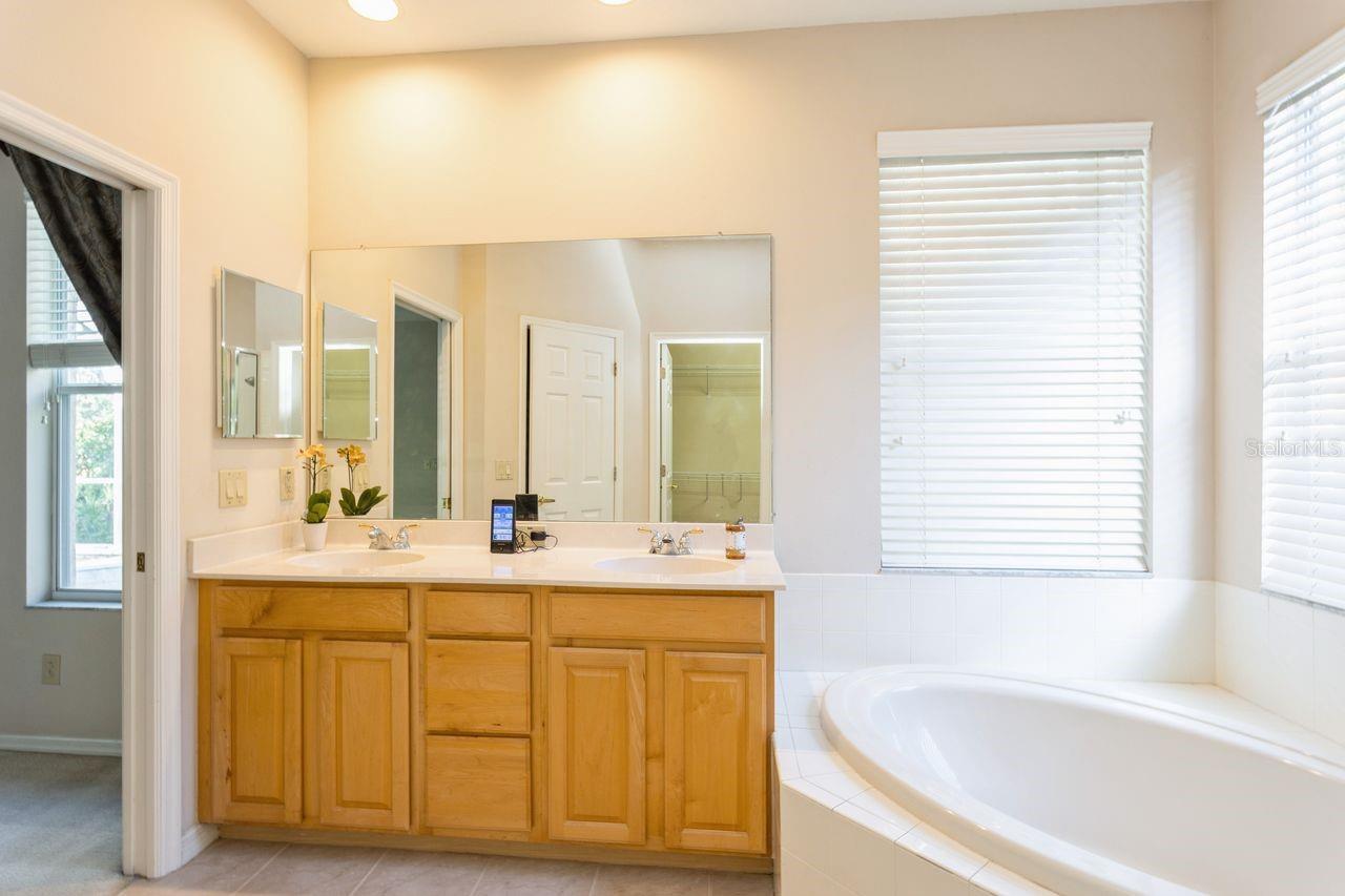 Image 15 of 24 For 10414 Edgefield Place