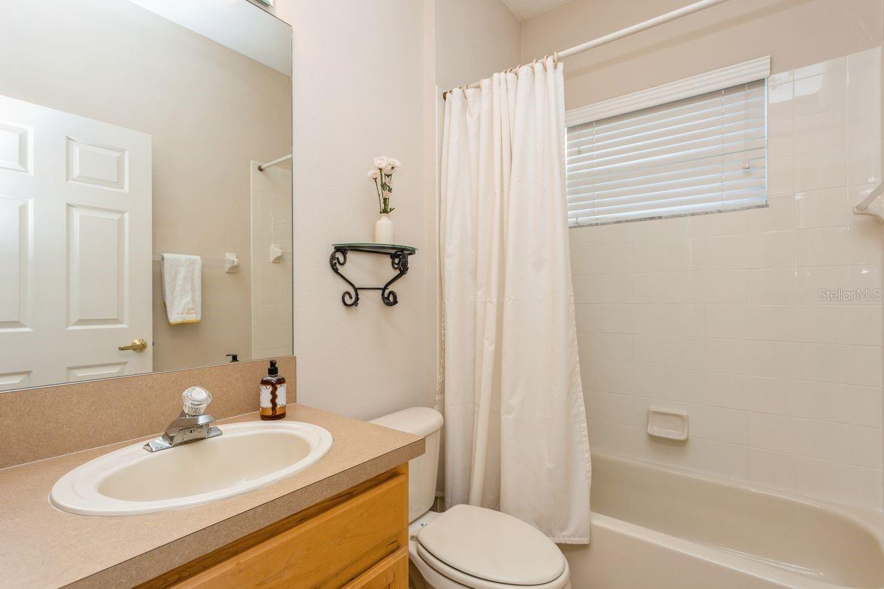 Image 18 of 24 For 10414 Edgefield Place