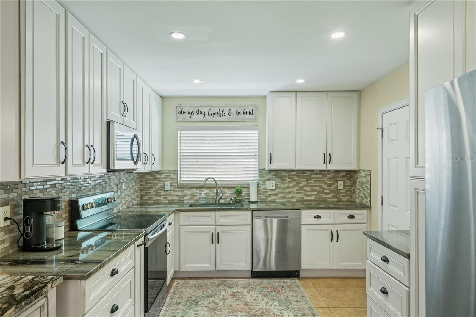 Image 12 of 50 For 5246 Mayapple Circle