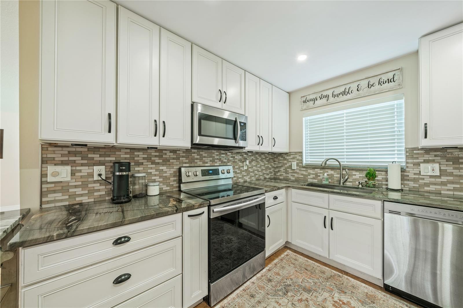 Image 16 of 50 For 5246 Mayapple Circle