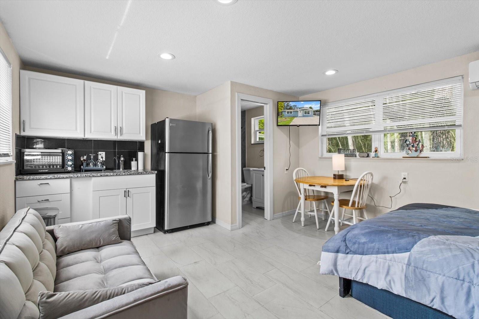 Image 19 of 44 For 5117 Mallett Drive