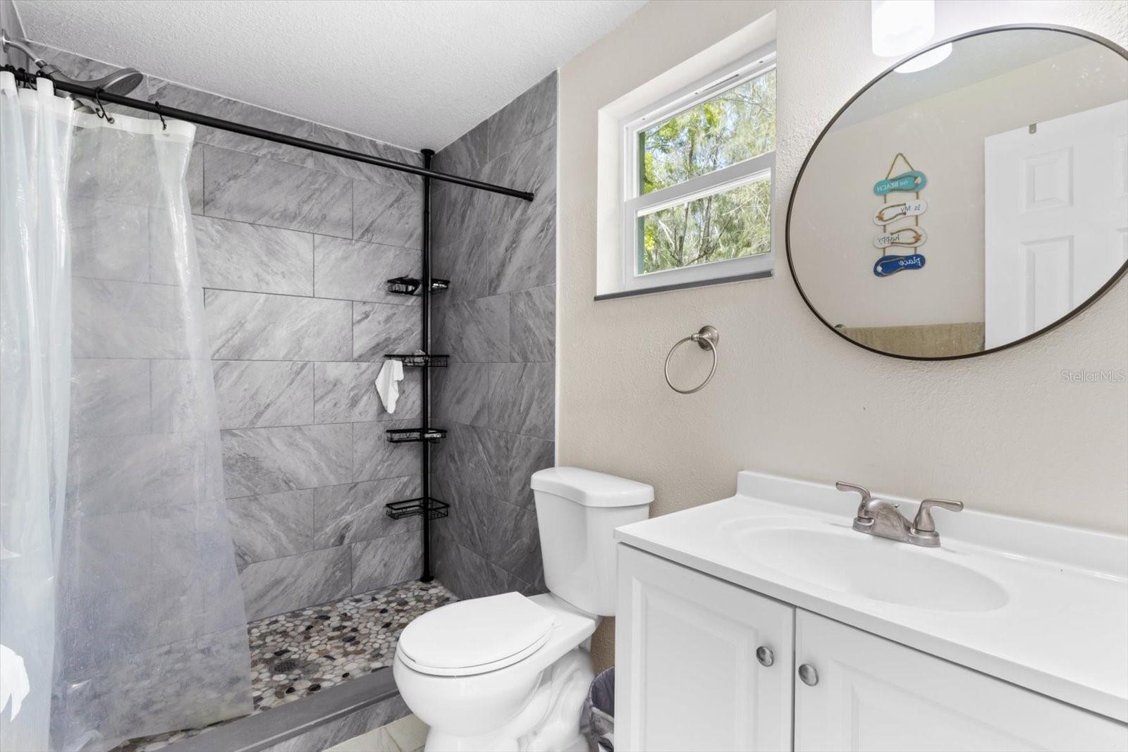 Image 21 of 44 For 5117 Mallett Drive