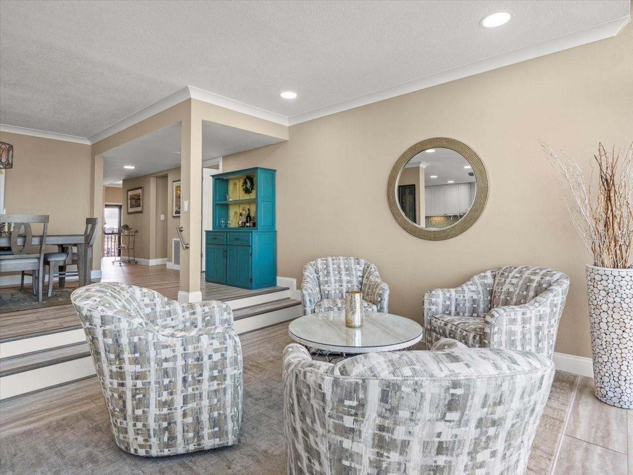 Image 12 of 74 For 7600 Sun Island Drive S 804
