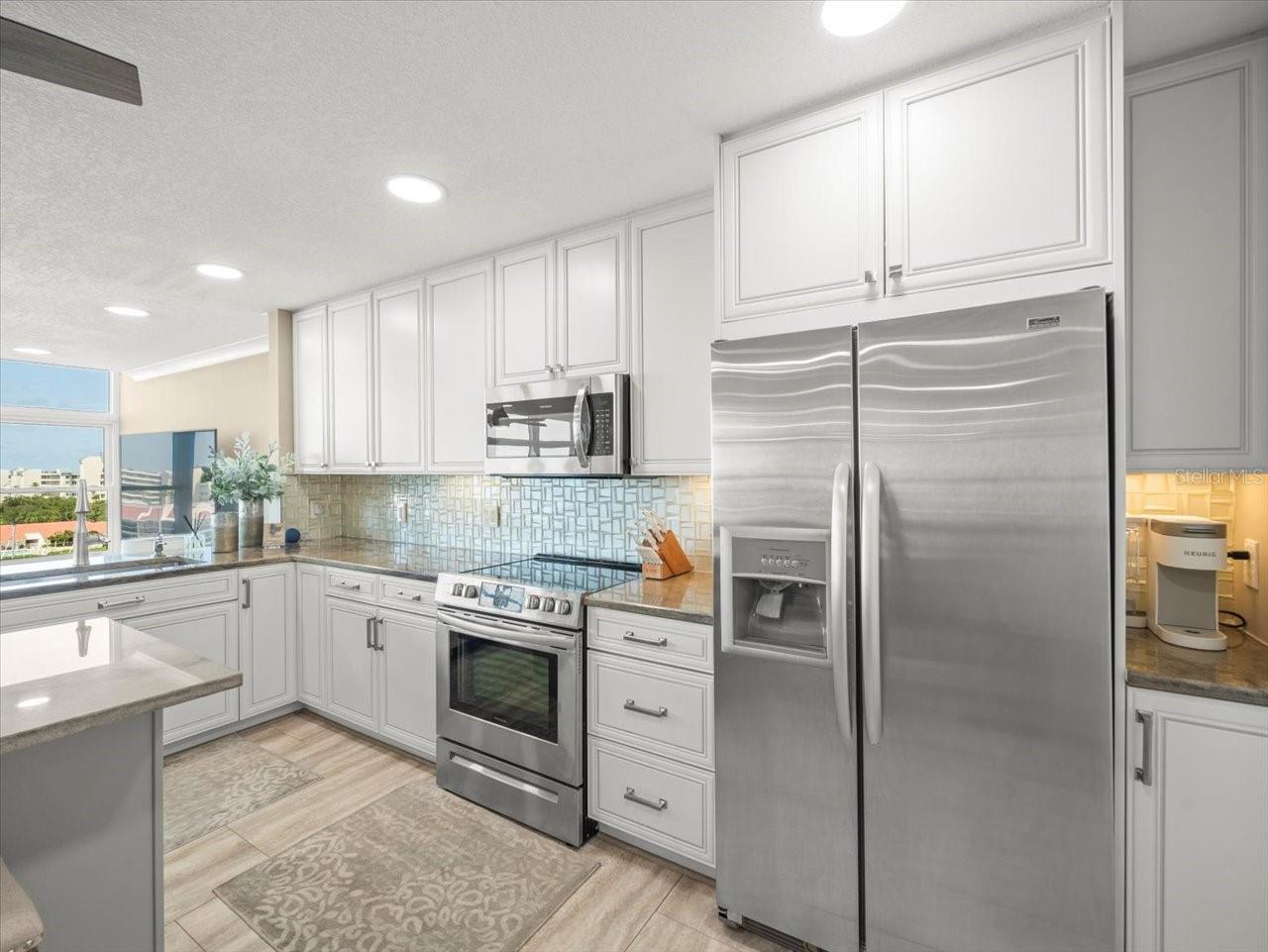 Image 23 of 74 For 7600 Sun Island Drive S 804