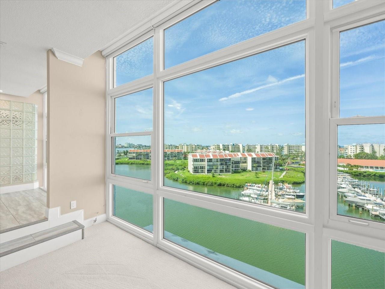 Image 33 of 74 For 7600 Sun Island Drive S 804