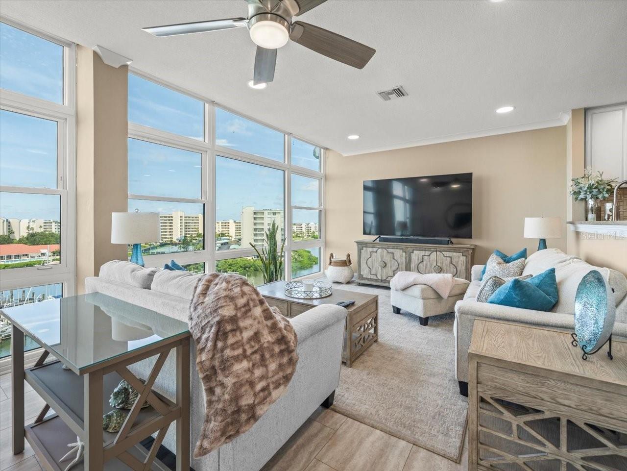 Image 6 of 74 For 7600 Sun Island Drive S 804