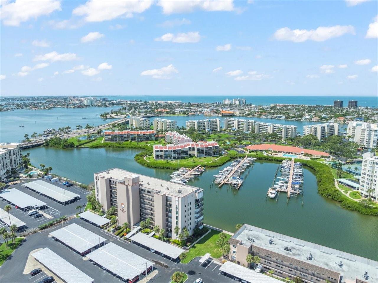 Image 66 of 74 For 7600 Sun Island Drive S 804