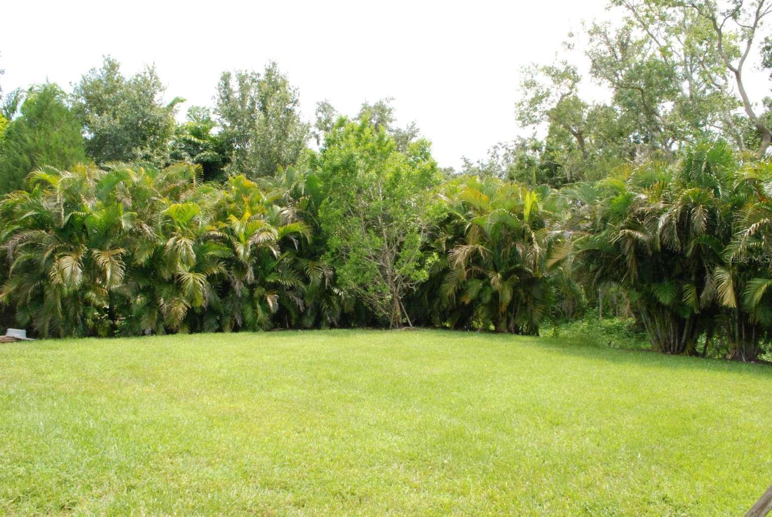 Image 36 of 38 For 718 Acacia Court