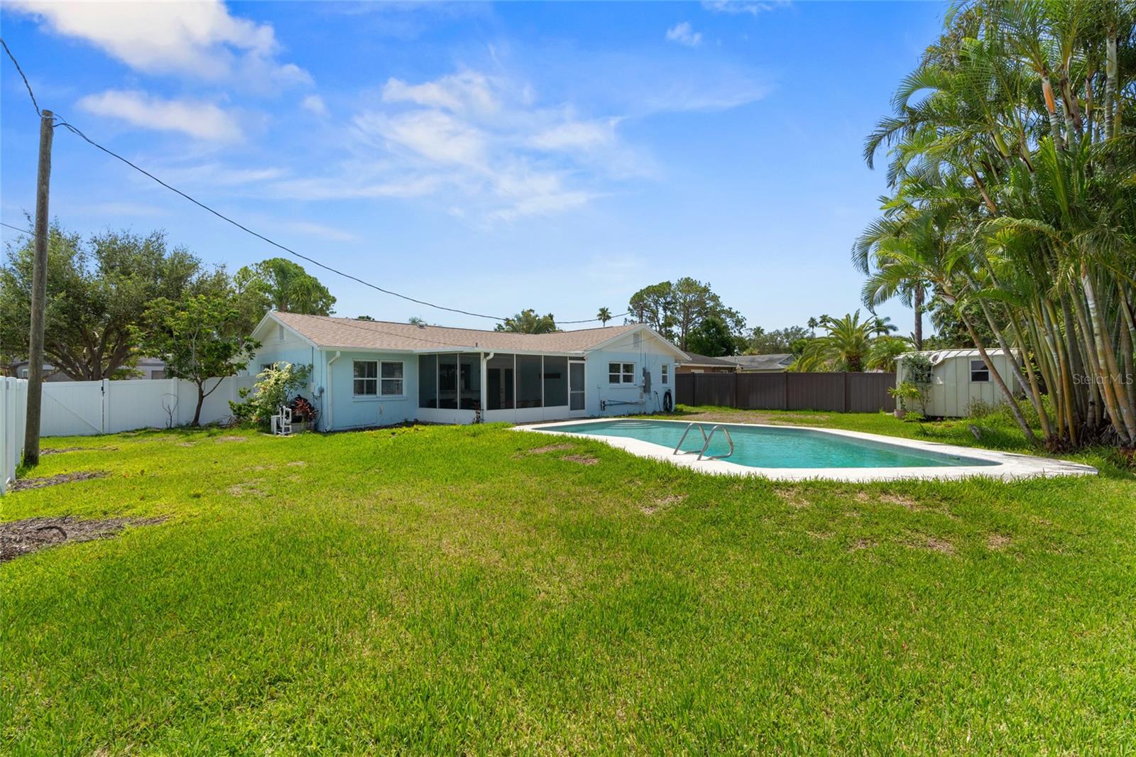Image 12 of 36 For 5830 Venetian Boulevard Ne