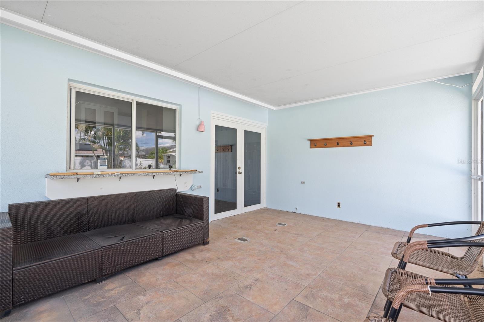 Image 26 of 36 For 5830 Venetian Boulevard Ne