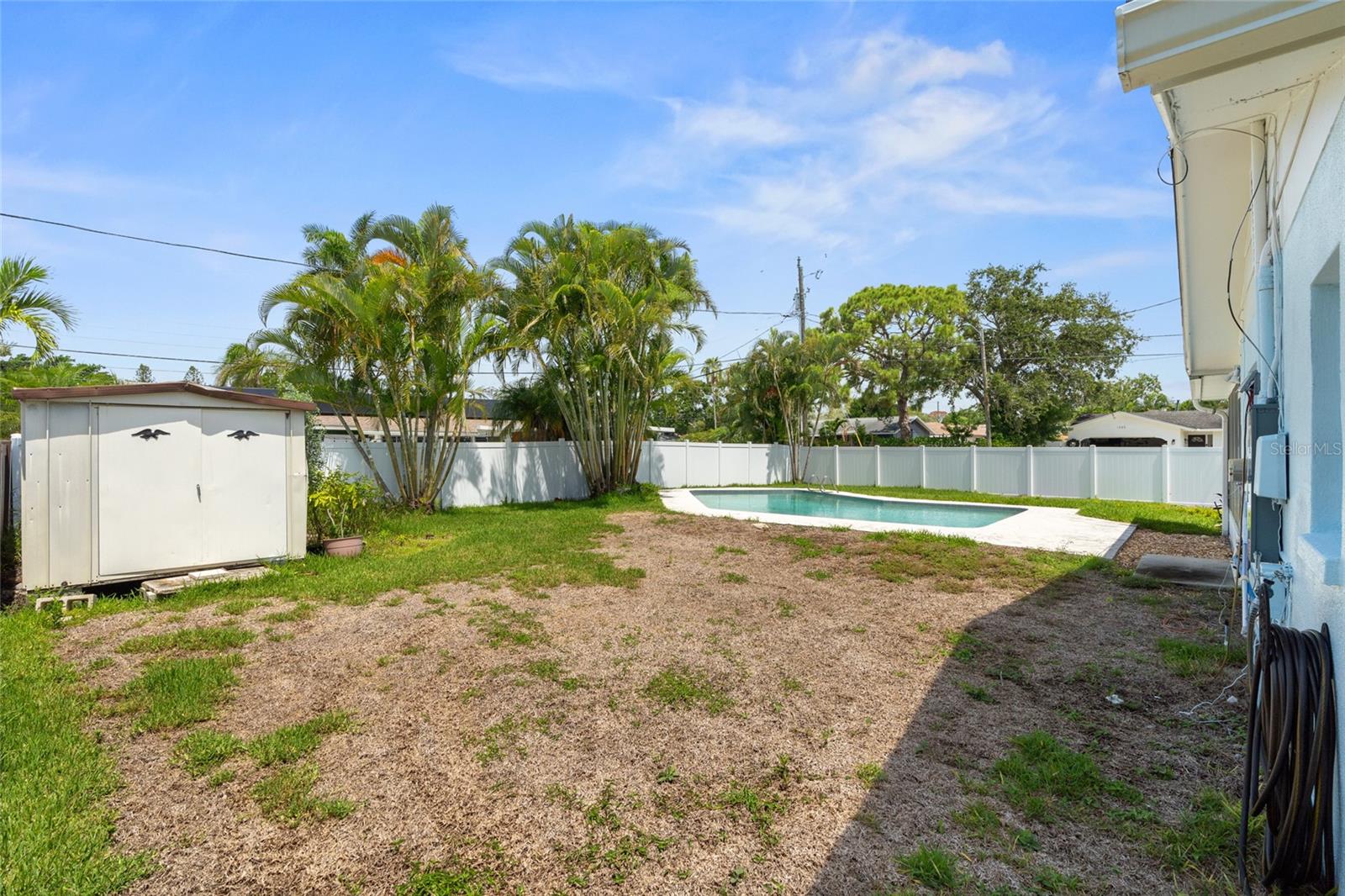 Image 27 of 36 For 5830 Venetian Boulevard Ne