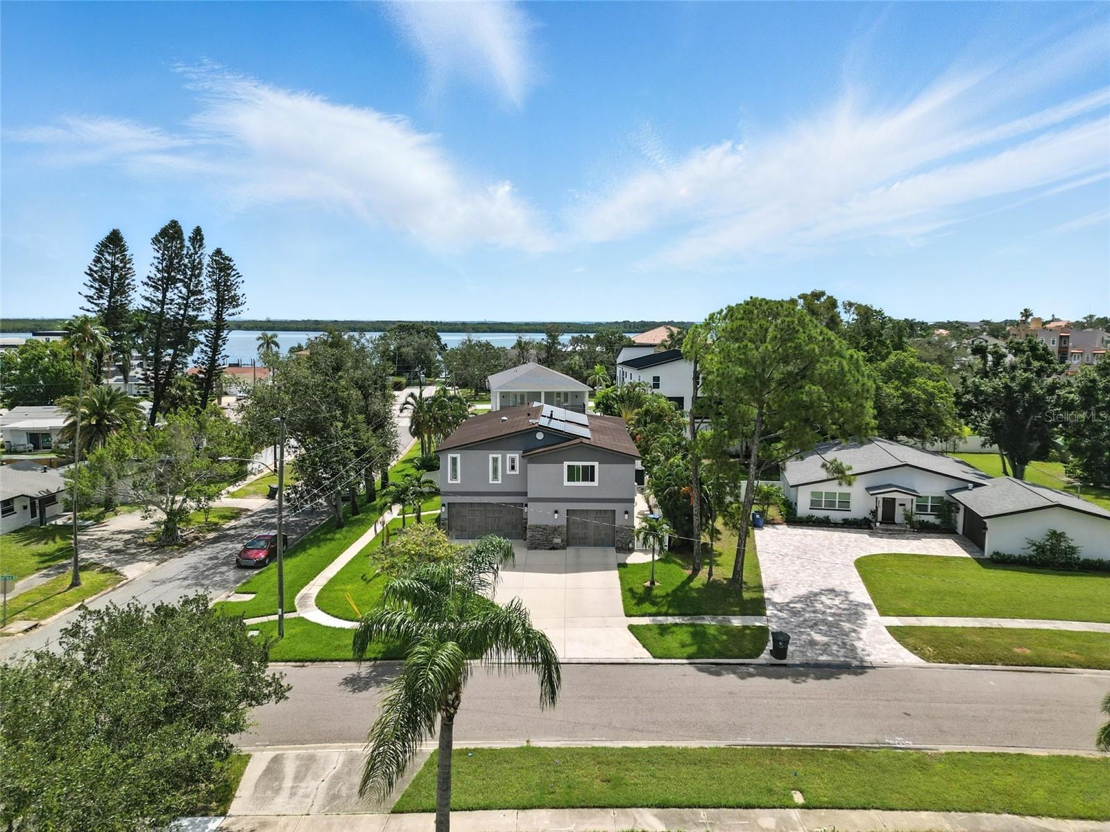Image 33 of 36 For 5830 Venetian Boulevard Ne