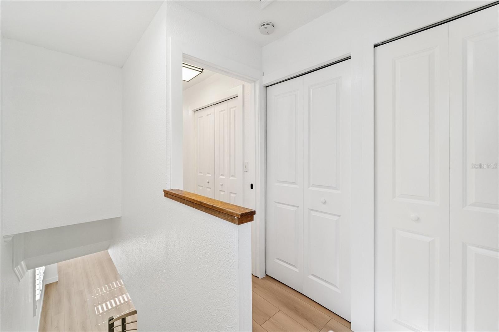 Image 18 of 44 For 9410 Tara Cay Court 15