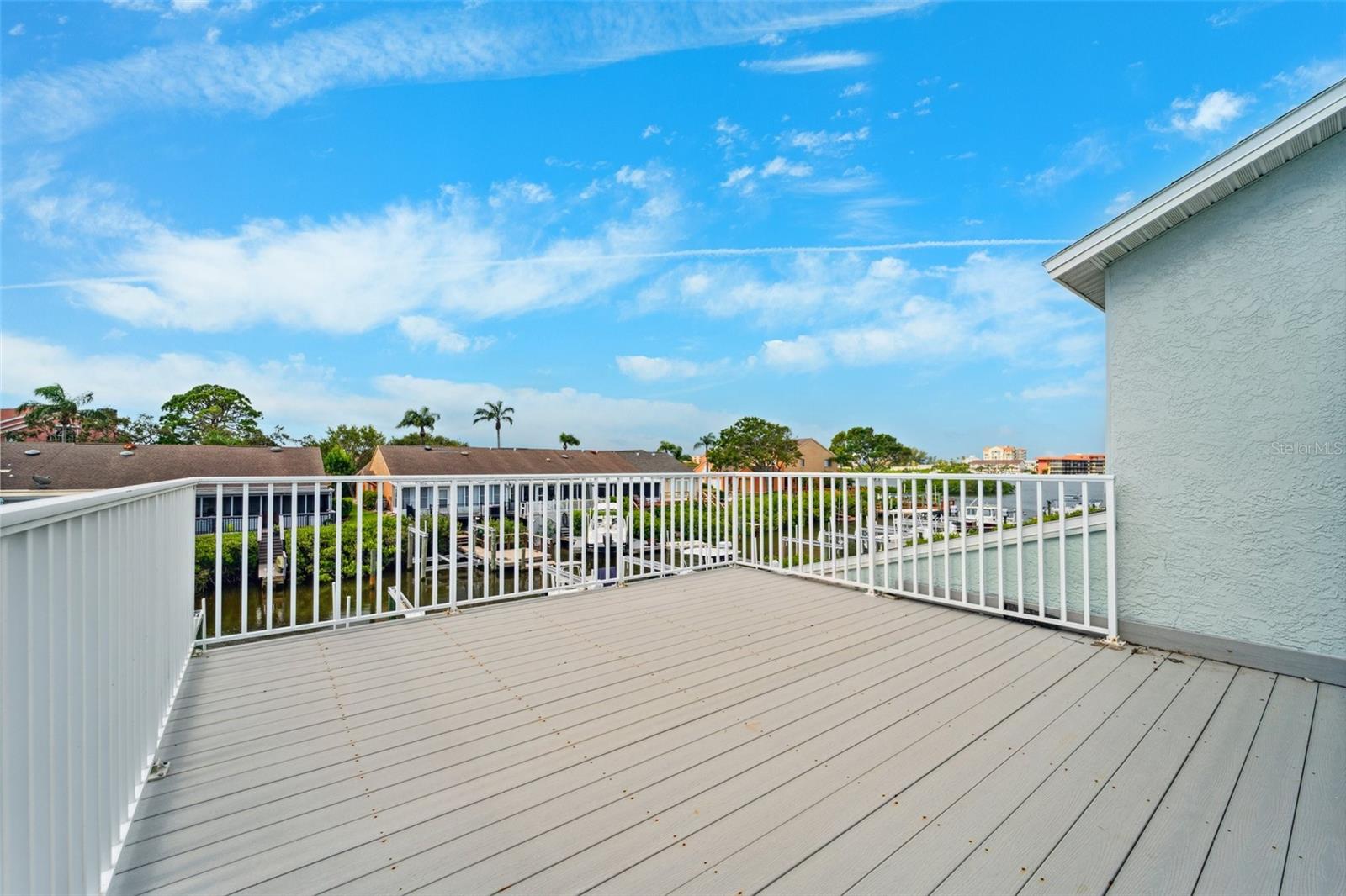 Image 32 of 44 For 9410 Tara Cay Court 15