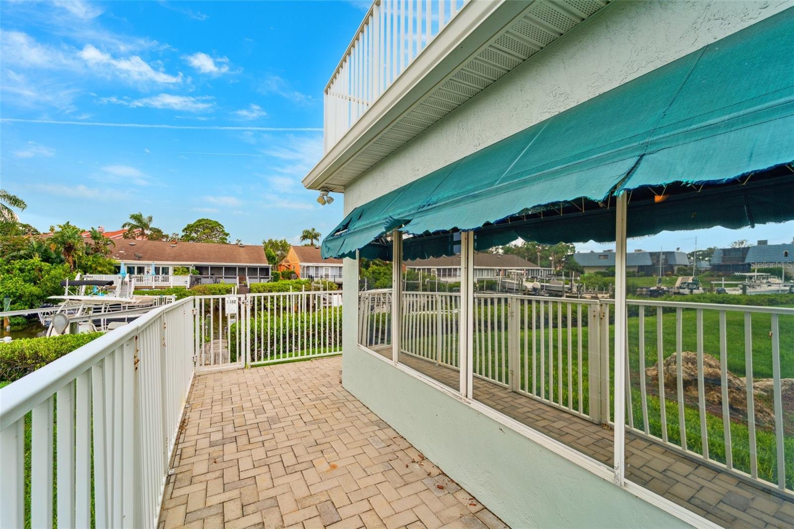 Image 36 of 44 For 9410 Tara Cay Court 15