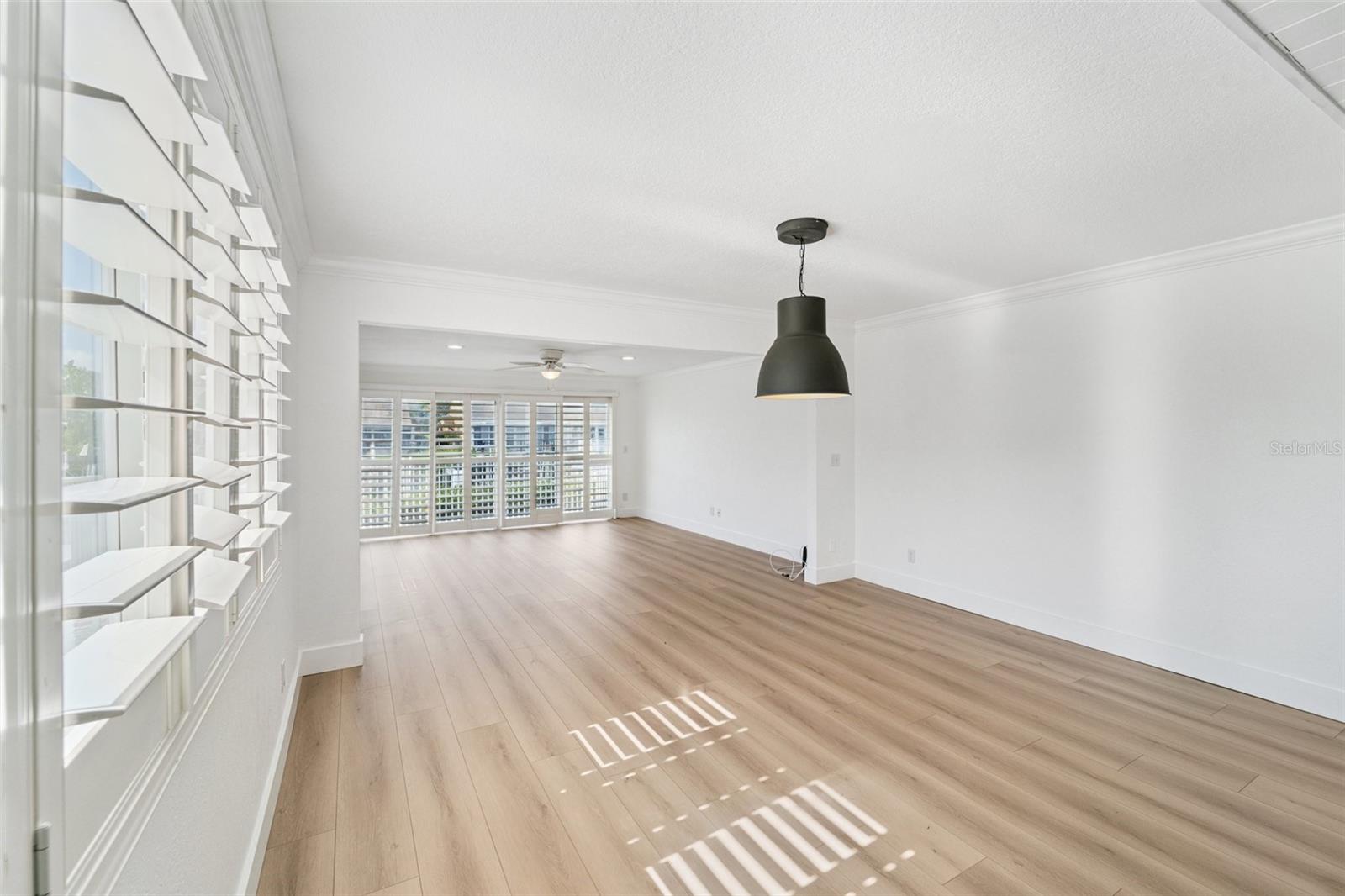 Image 6 of 44 For 9410 Tara Cay Court 15