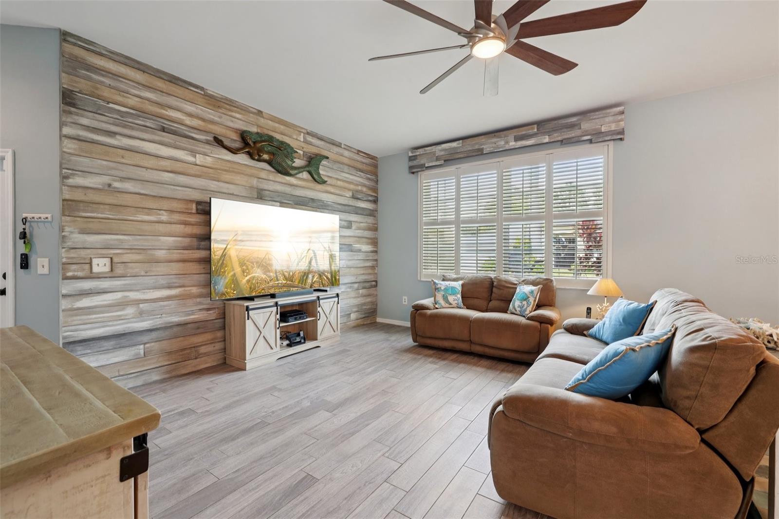 Image 14 of 93 For 18514 Avocet Drive