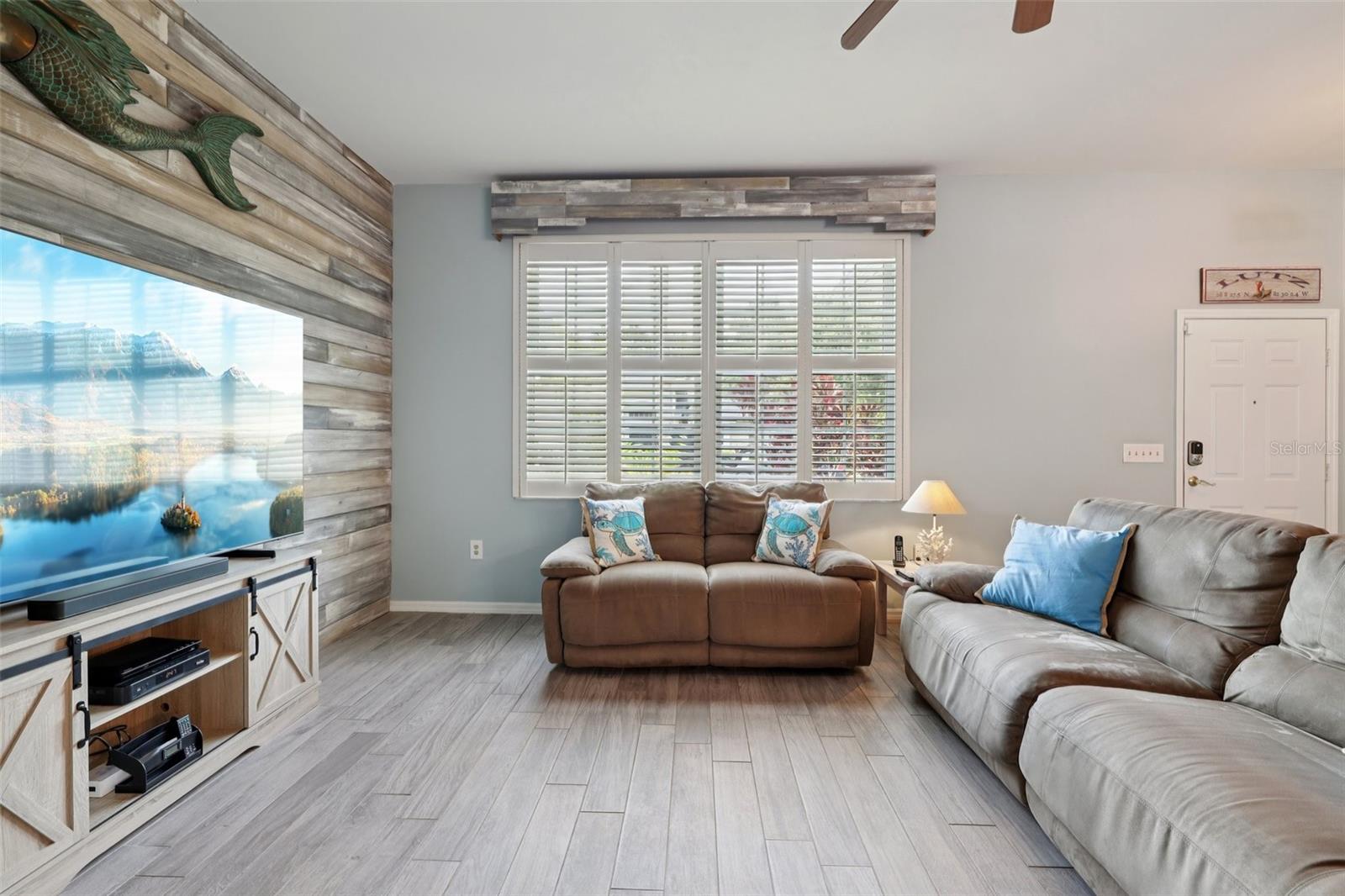 Image 17 of 93 For 18514 Avocet Drive