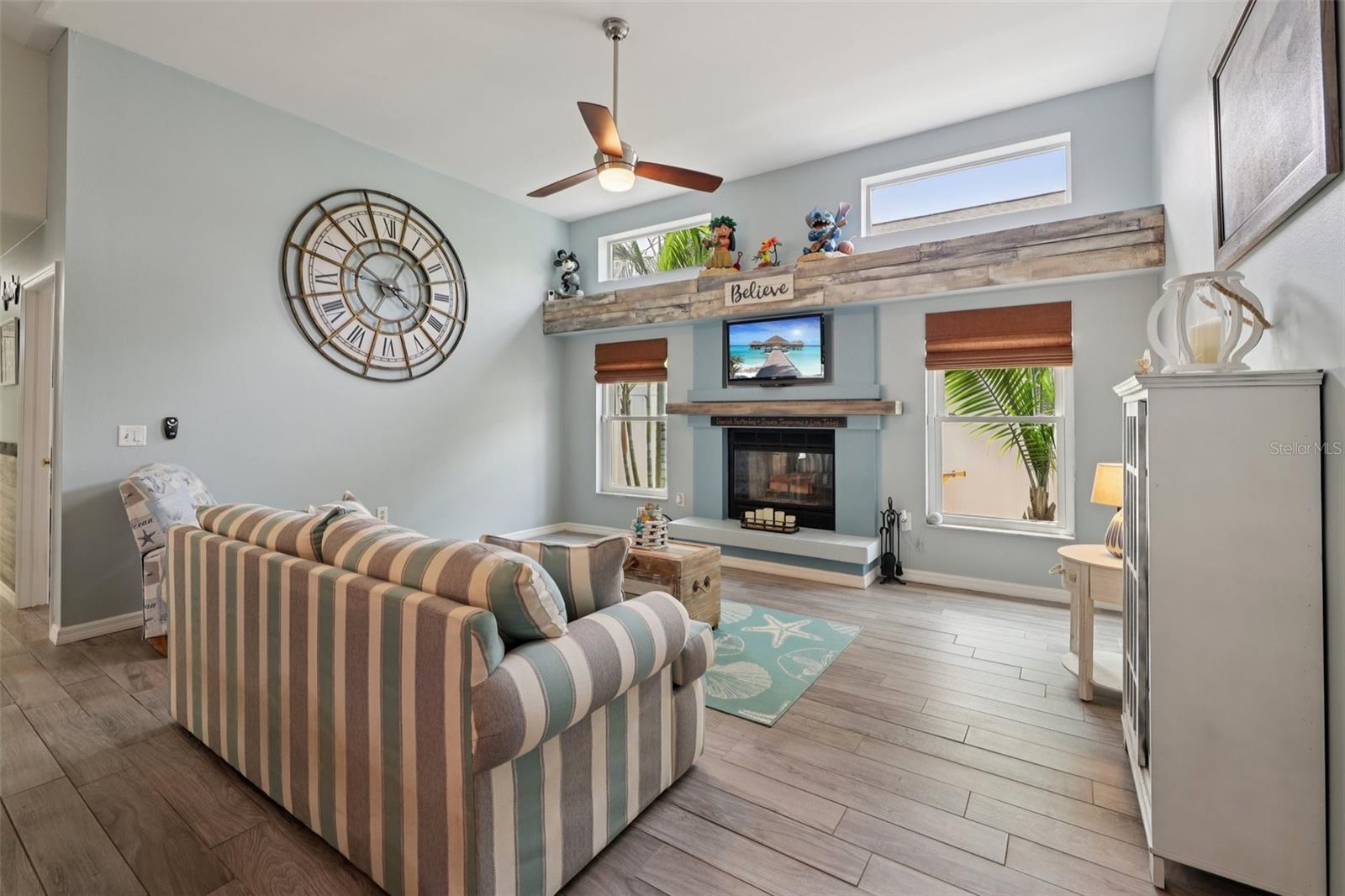 Image 19 of 93 For 18514 Avocet Drive