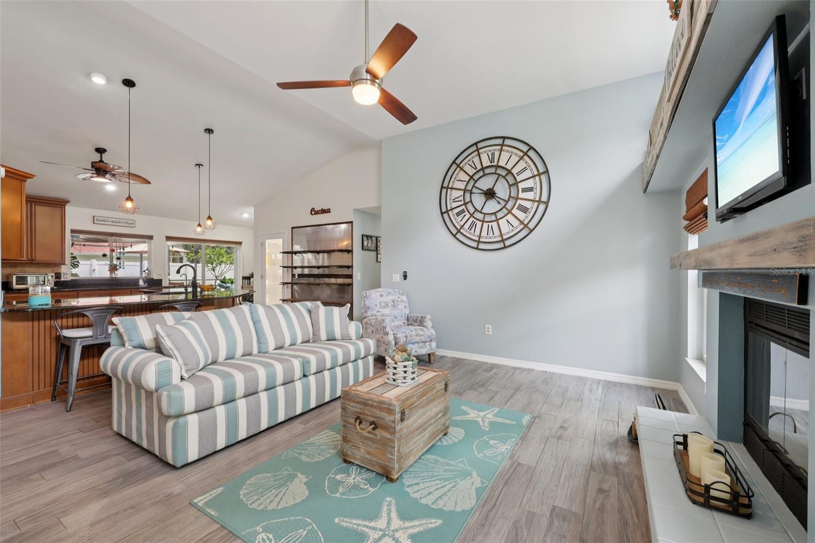 Image 21 of 93 For 18514 Avocet Drive