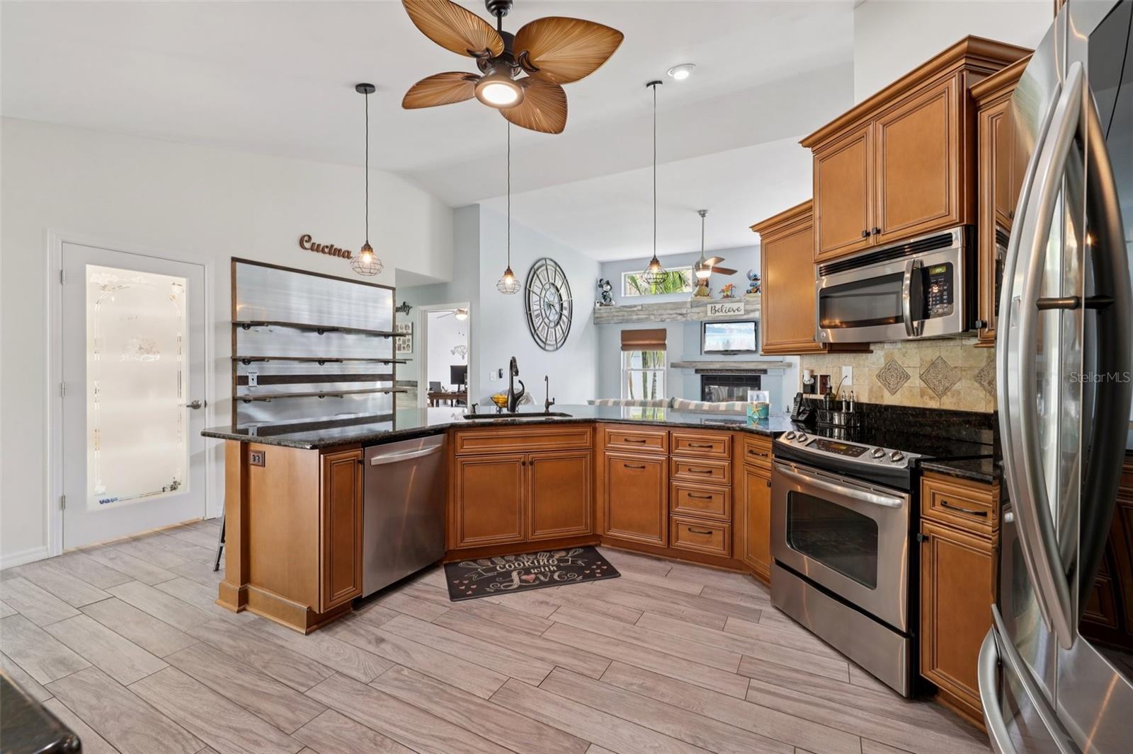 Image 35 of 93 For 18514 Avocet Drive