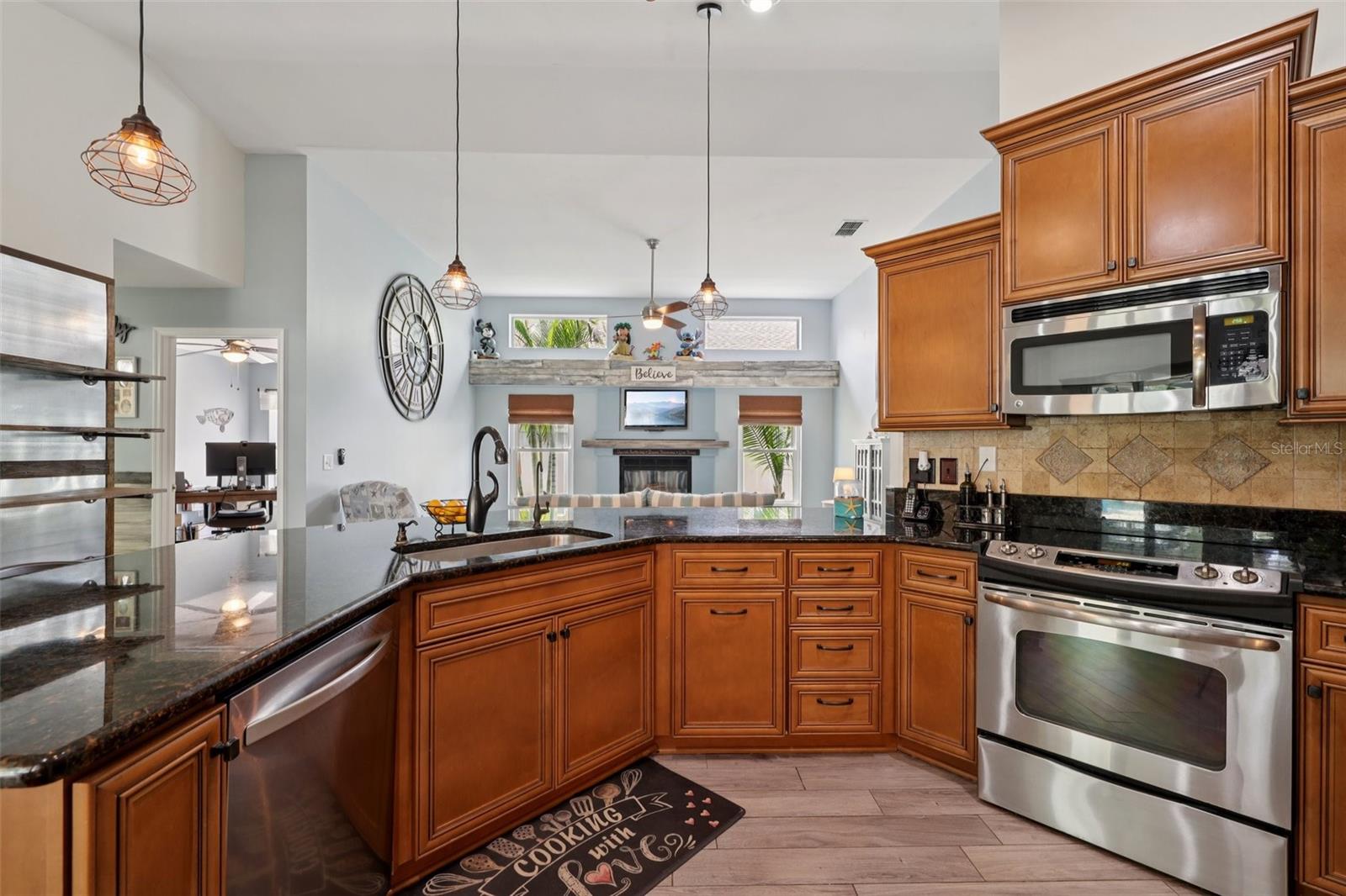 Image 37 of 93 For 18514 Avocet Drive