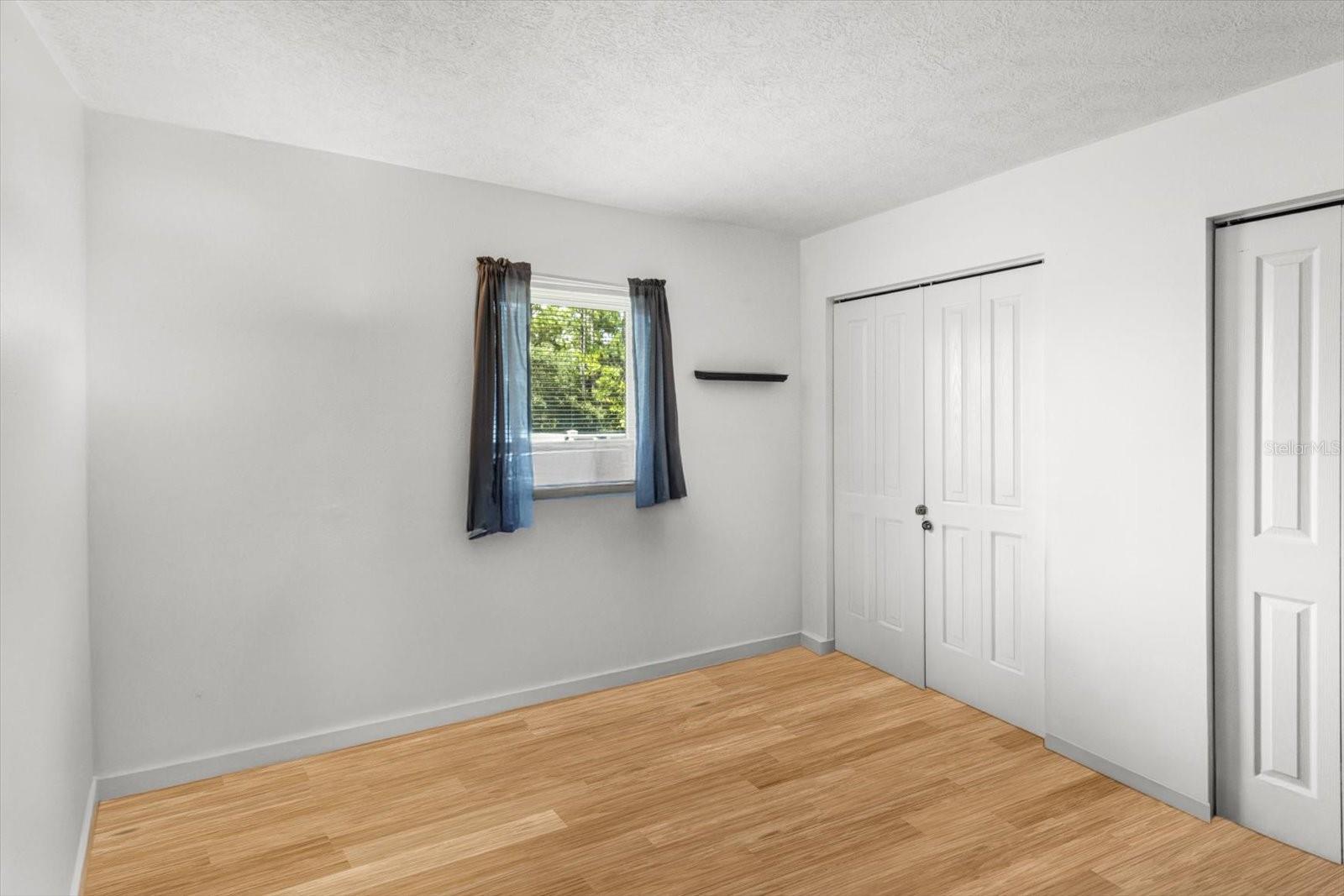 Listing photo id 34 for 1805 Overview Drive