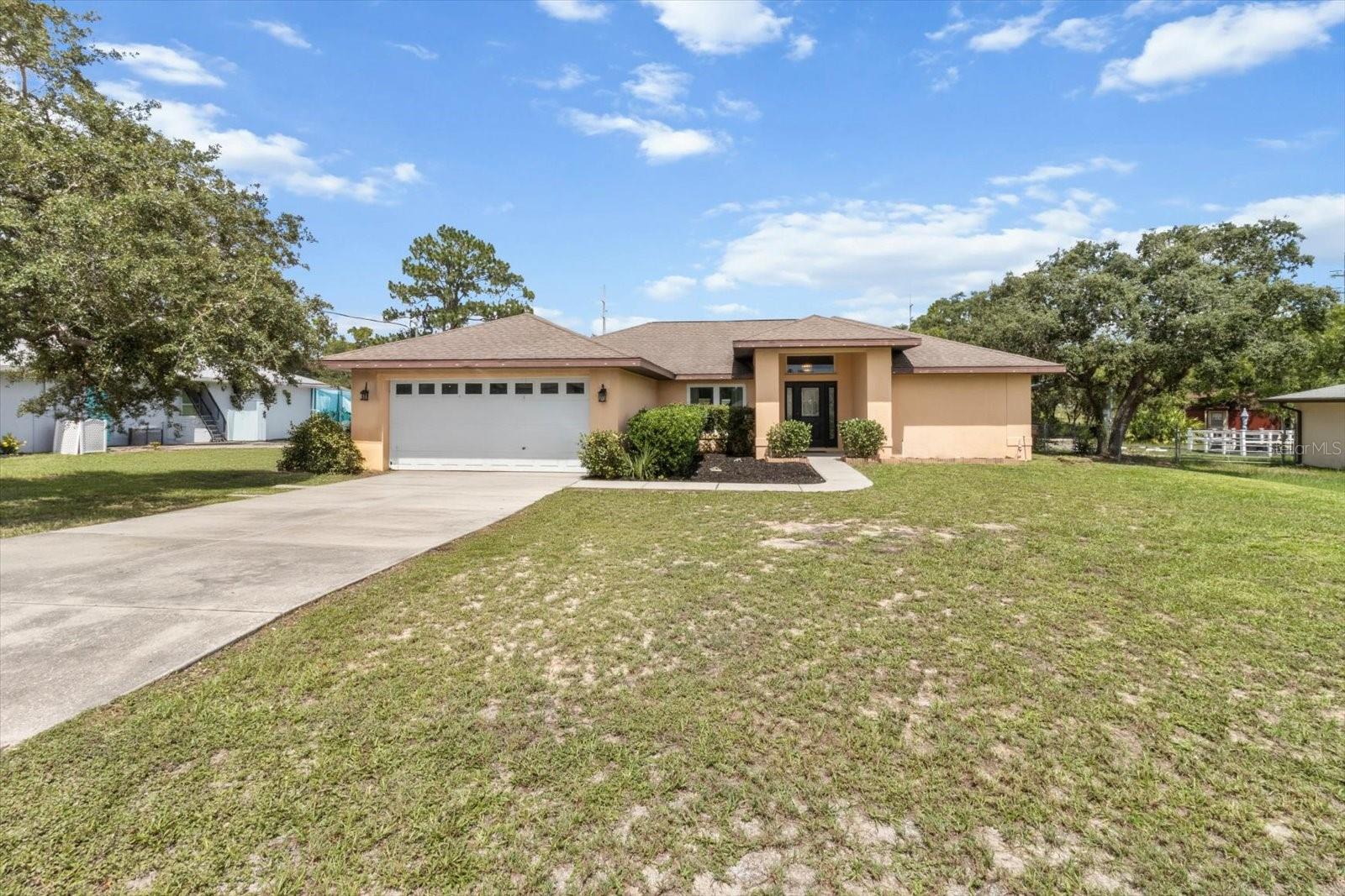 Listing photo id 7 for 1805 Overview Drive