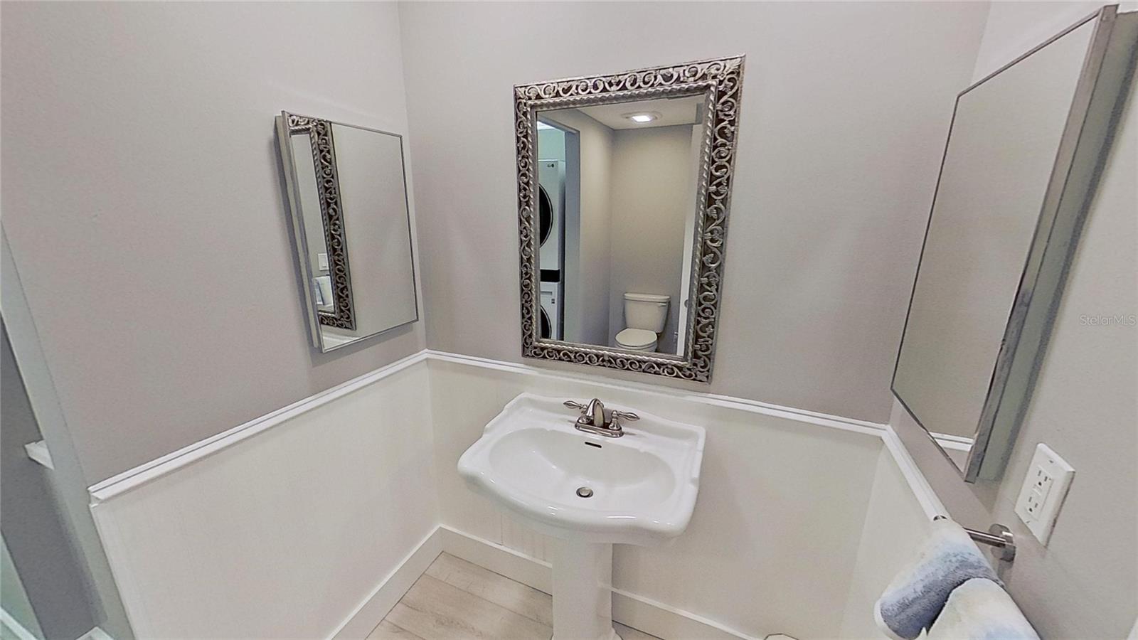 Image 13 of 18 For 1501 Gulf Boulevard 104