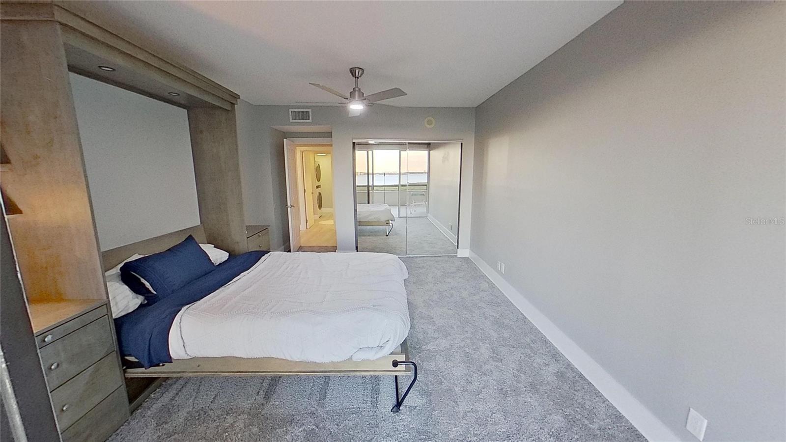 Image 16 of 18 For 1501 Gulf Boulevard 104
