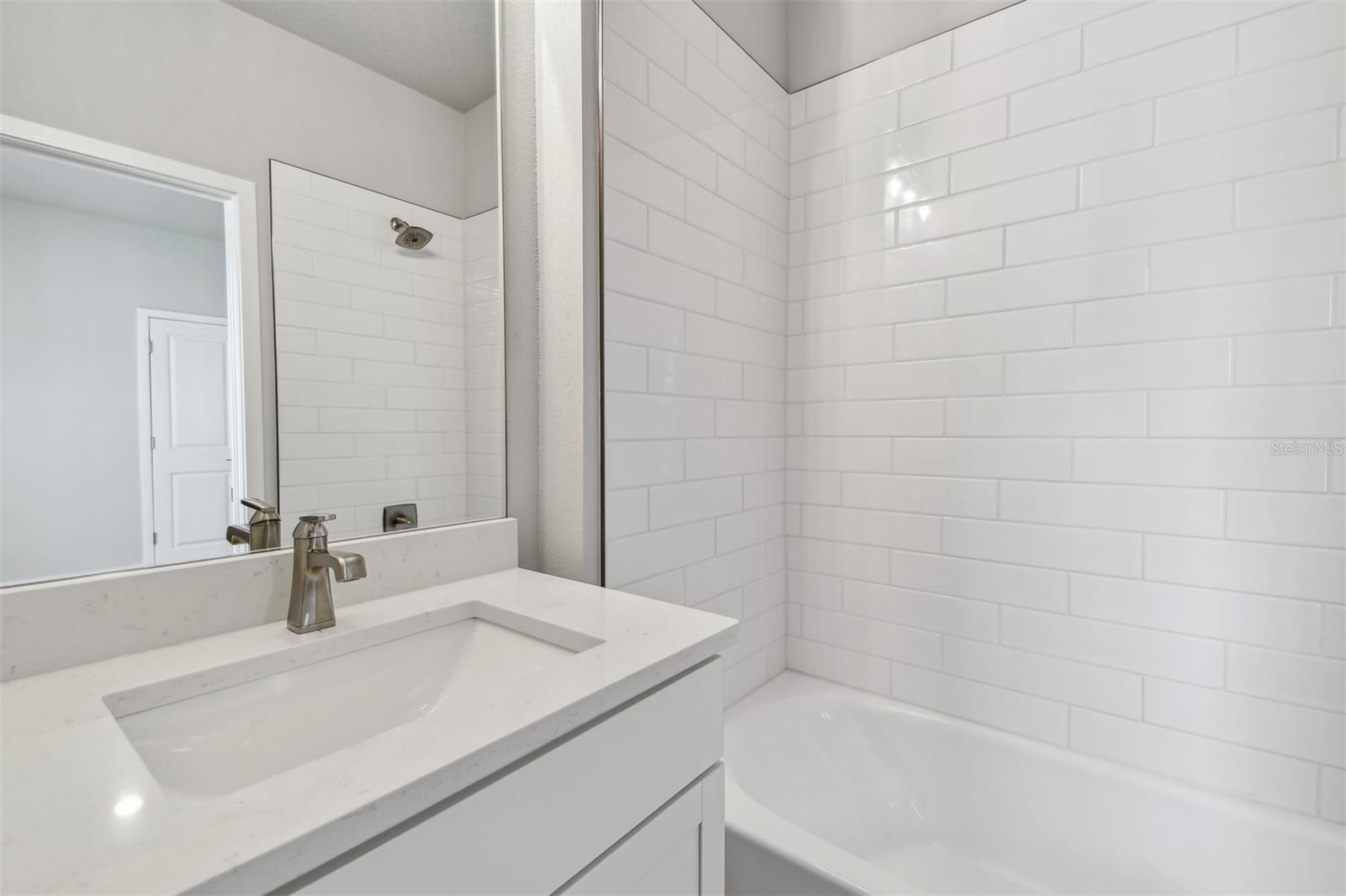 Listing photo id 30 for 3105 4th Terrace N