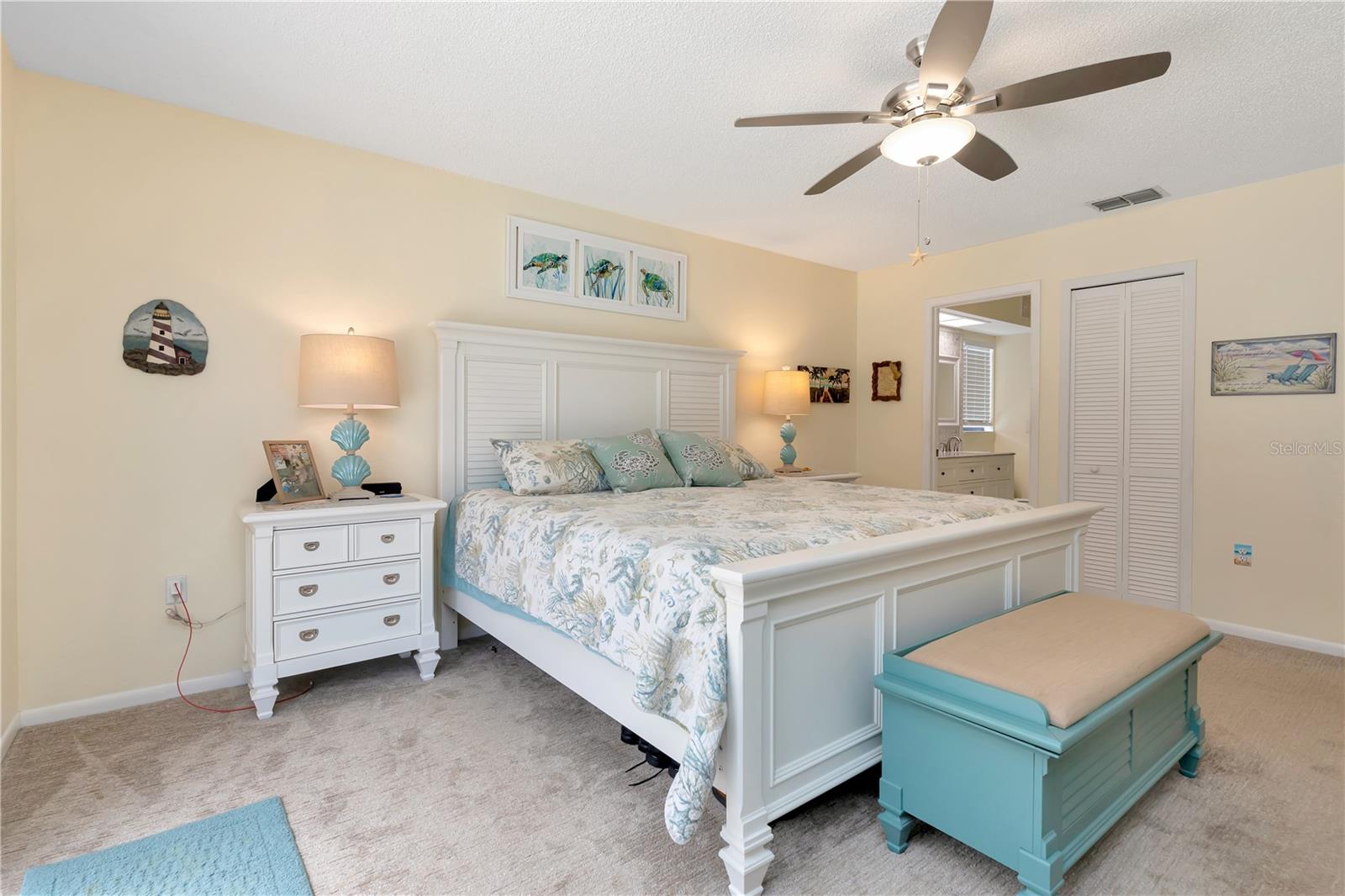 Listing photo id 19 for 5319 Cordova Way S