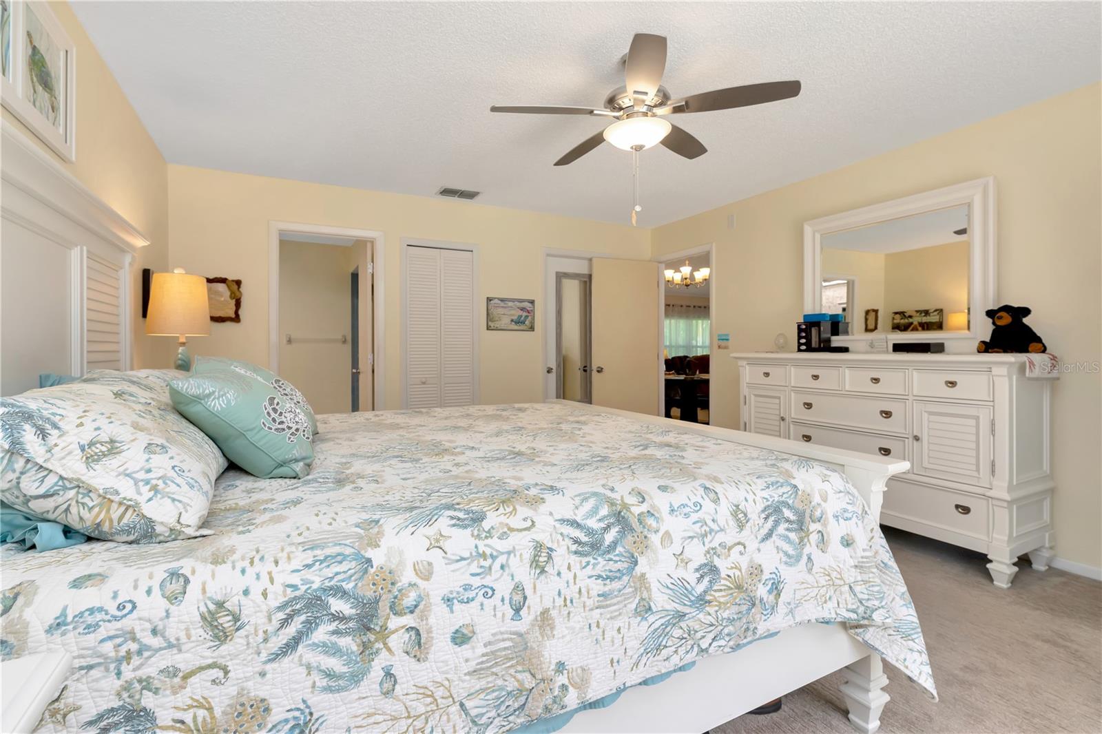 Listing photo id 20 for 5319 Cordova Way S