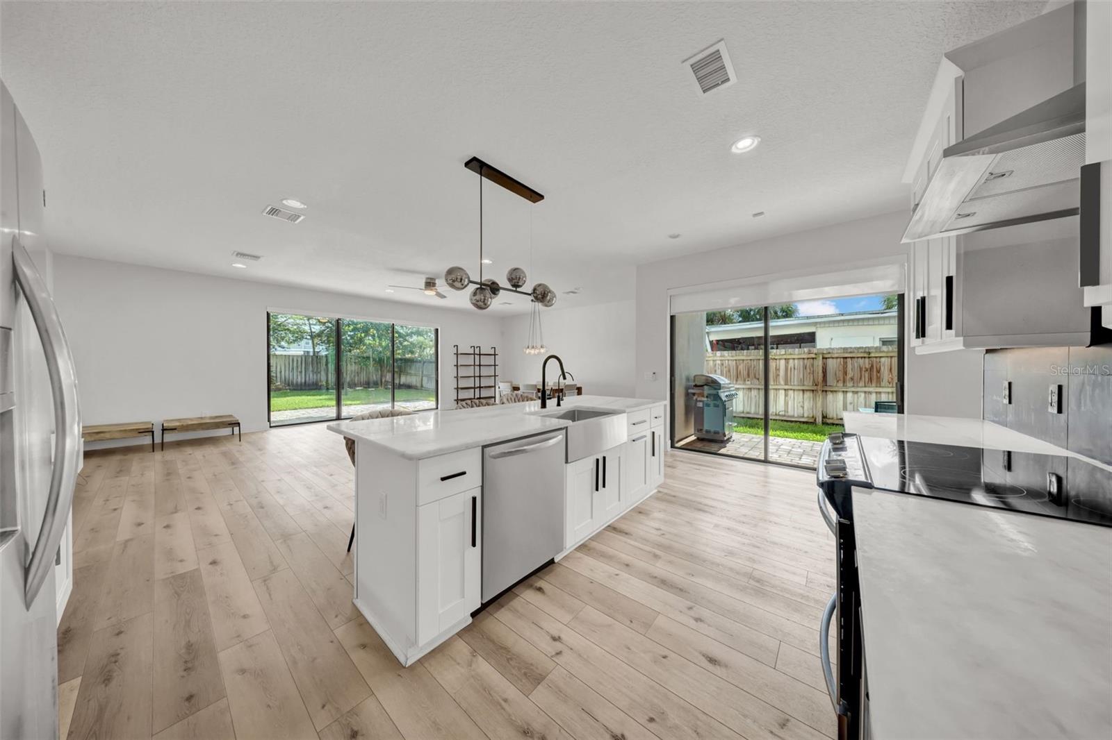 Image 12 of 52 For 4205 Fig Street 2