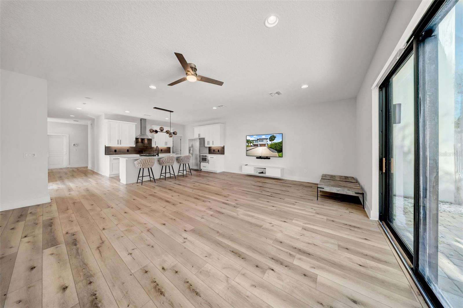Image 20 of 52 For 4205 Fig Street 2