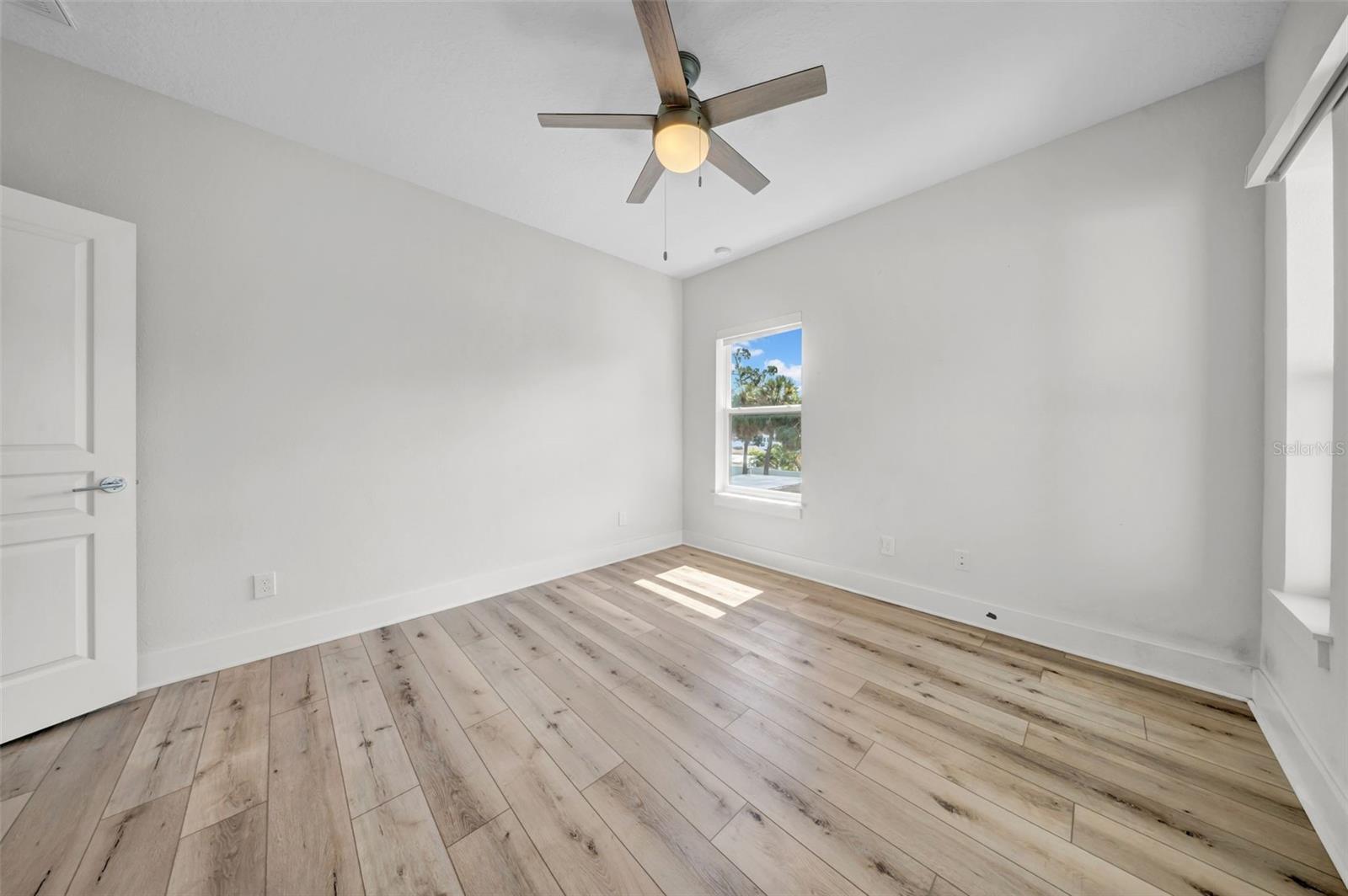 Image 33 of 52 For 4205 Fig Street 2