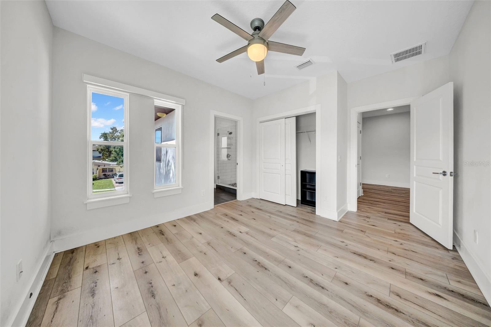 Image 34 of 52 For 4205 Fig Street 2
