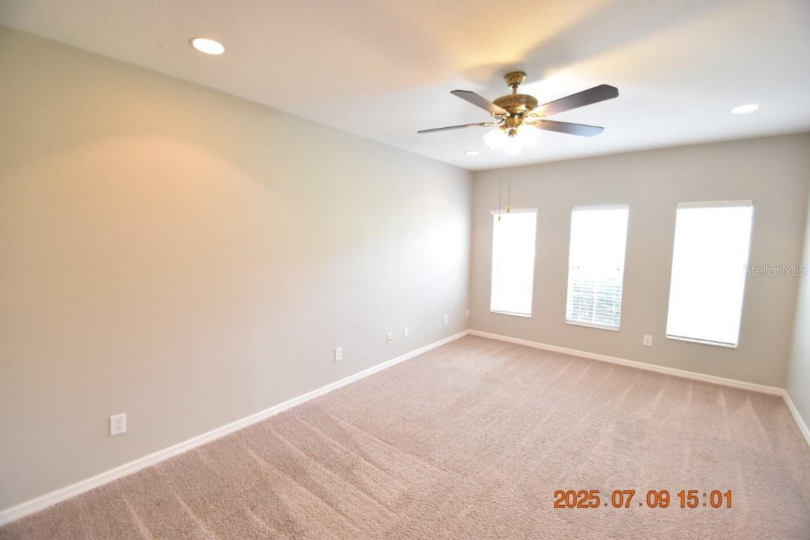 Image 17 of 52 For 2954 Birchcreek Drive