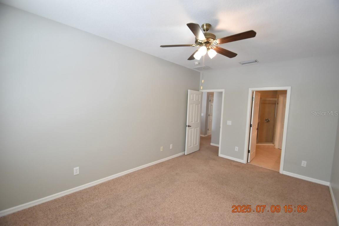 Image 40 of 52 For 2954 Birchcreek Drive