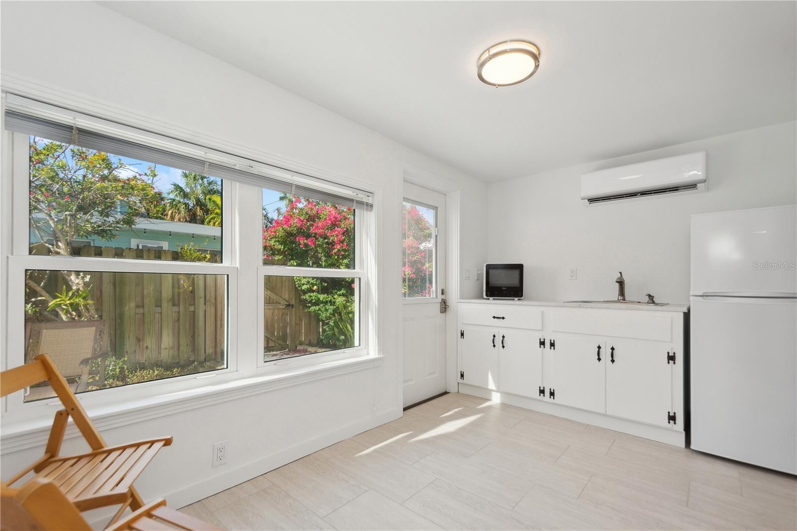 Listing photo id 32 for 102 11th Avenue
