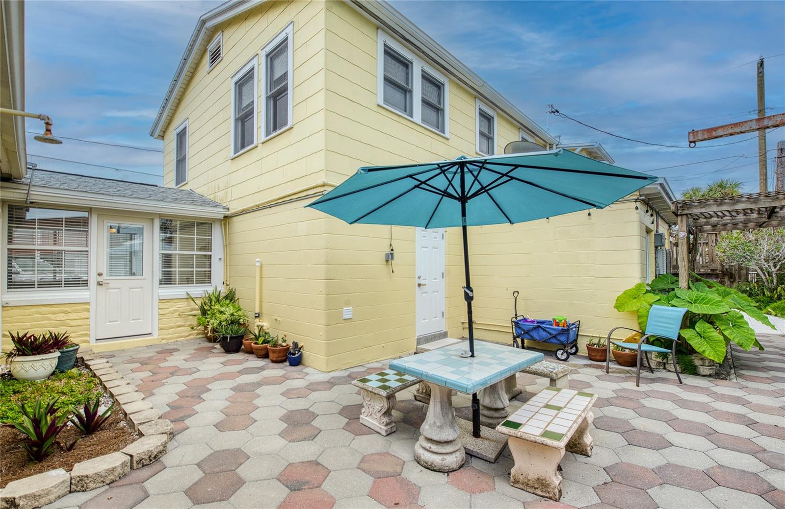 Listing photo id 37 for 102 11th Avenue