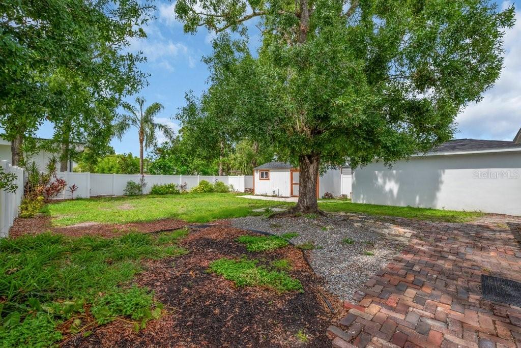 Image 23 of 25 For 1207 Adalee Street
