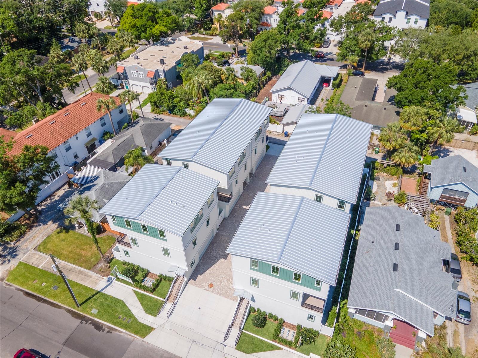 Listing photo id 0 for 407 Albany Avenue 3
