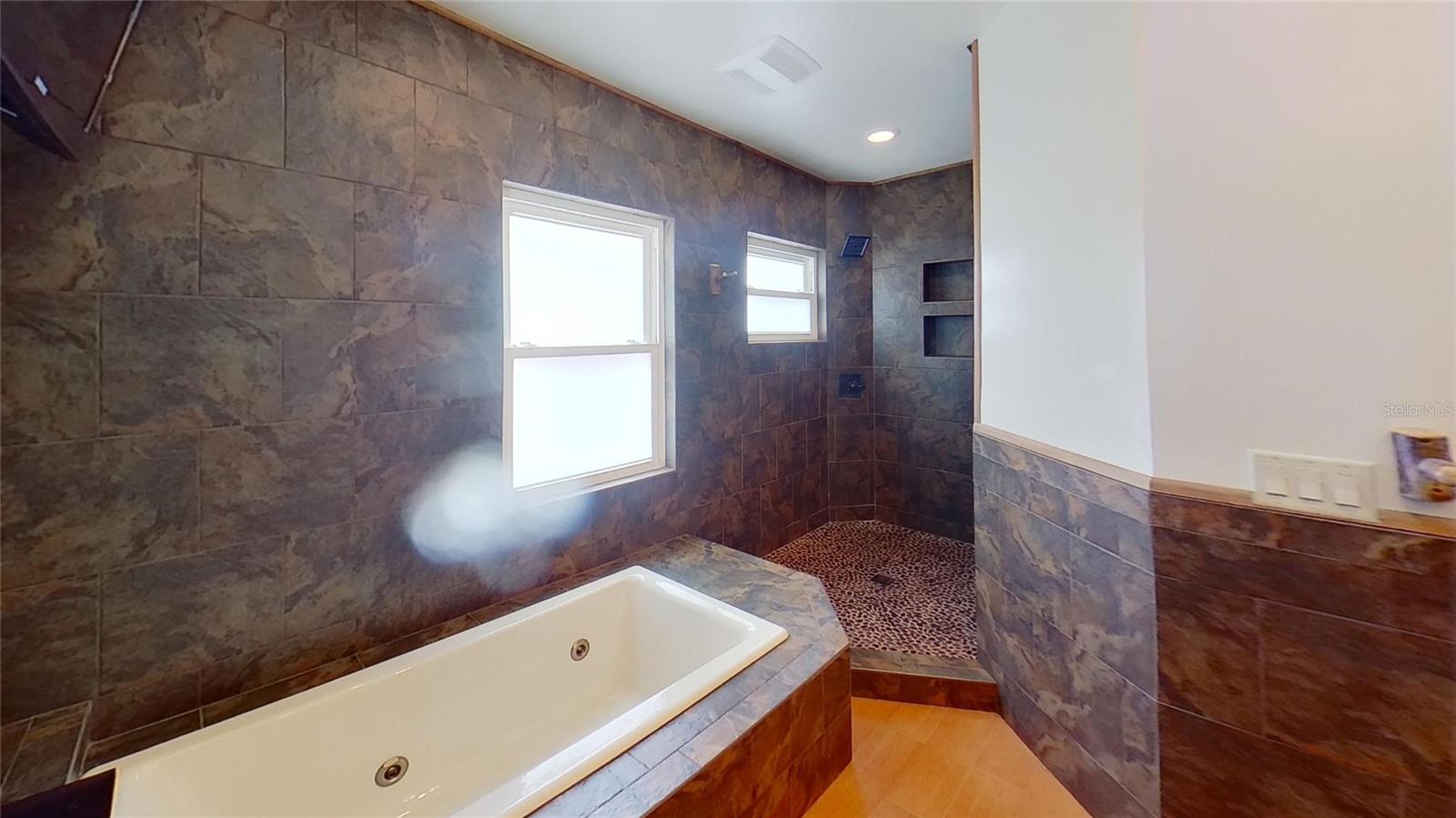 Image 12 of 50 For 7230 17th Lane N