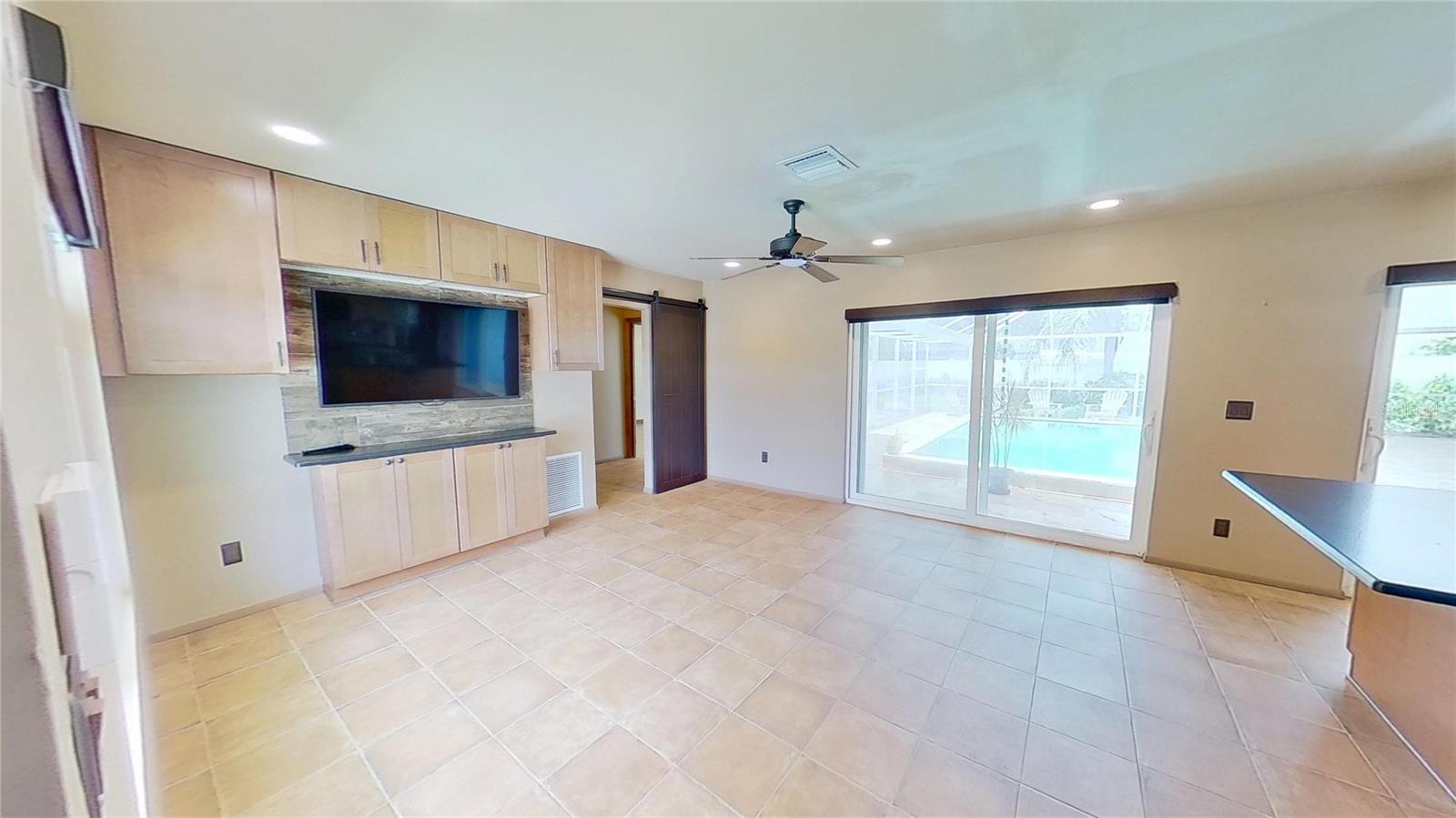 Image 19 of 50 For 7230 17th Lane N