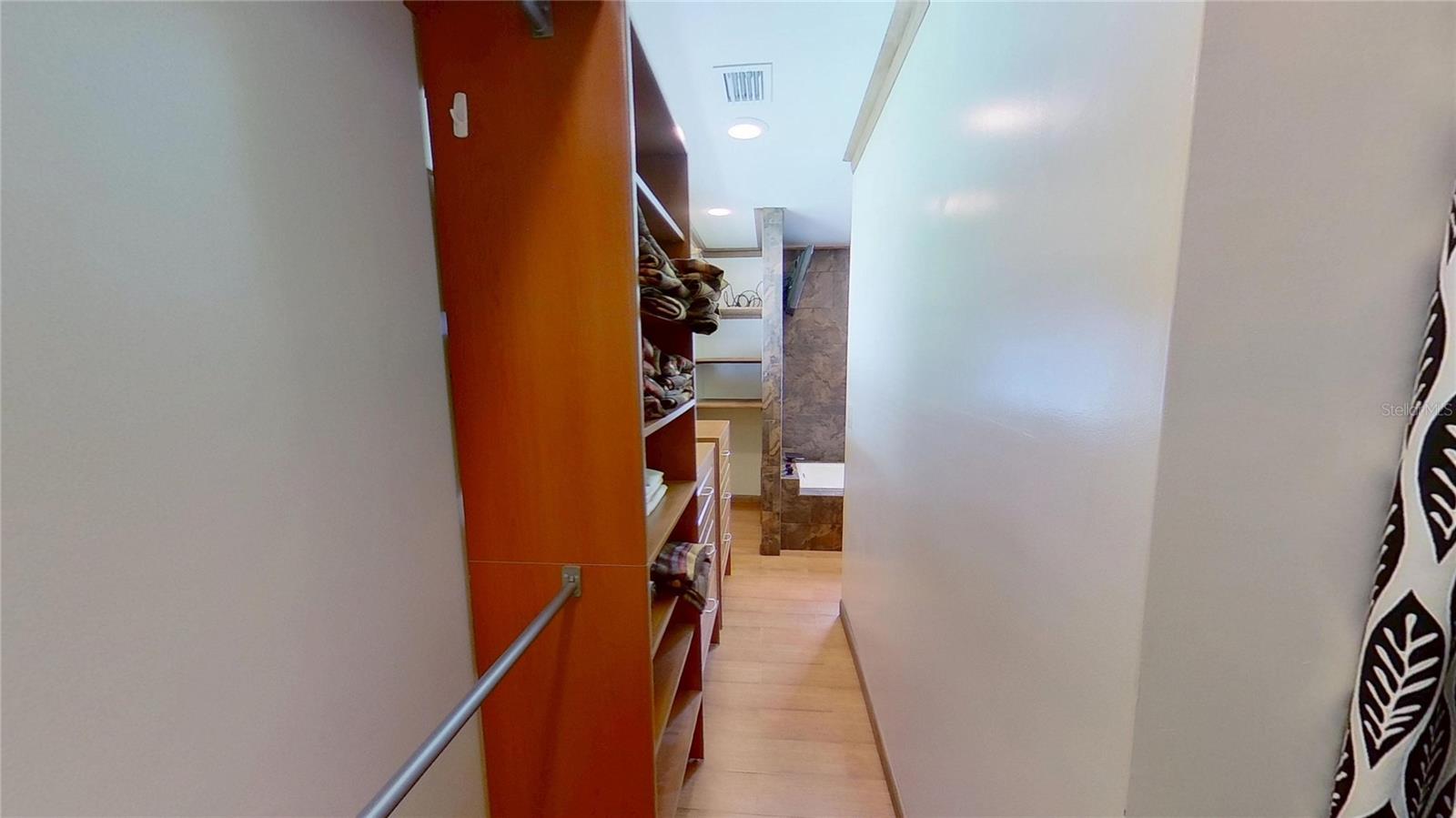 Image 31 of 50 For 7230 17th Lane N