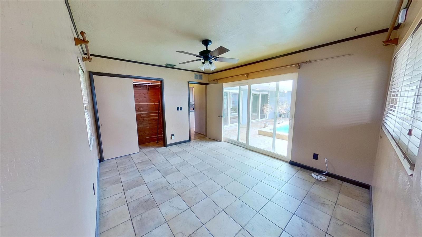 Image 32 of 50 For 7230 17th Lane N