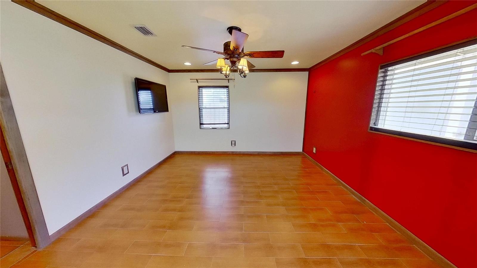 Image 35 of 50 For 7230 17th Lane N