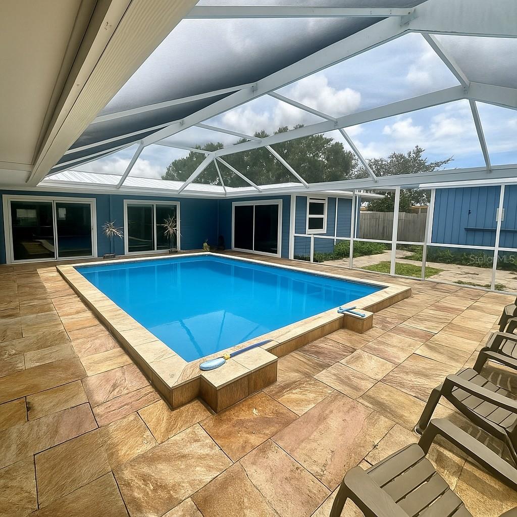 Image 38 of 50 For 7230 17th Lane N