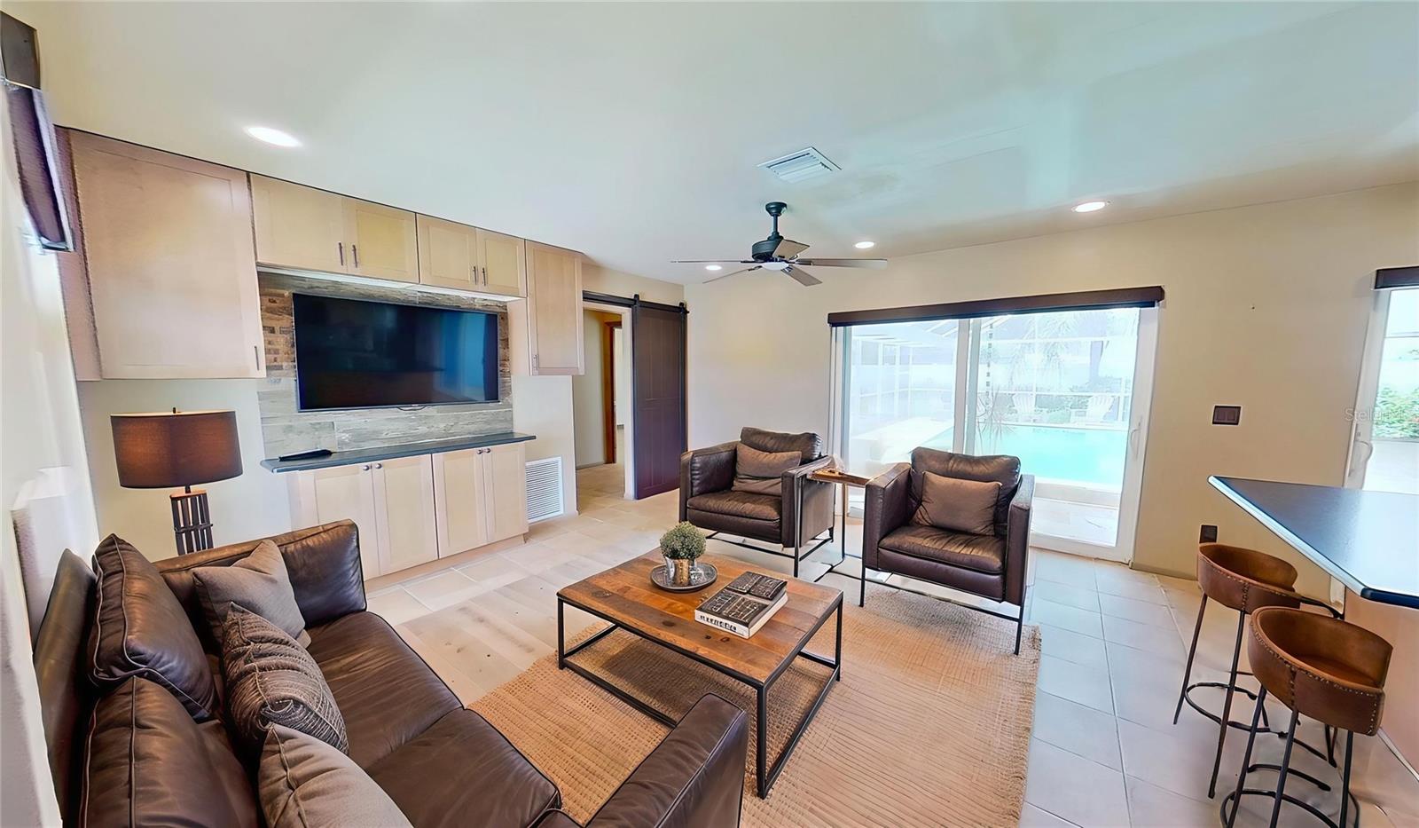 Image 5 of 50 For 7230 17th Lane N